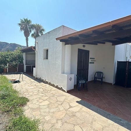 Villa By The Vulcano - 70Mq Plus Large Garden And Patio Екстер'єр фото